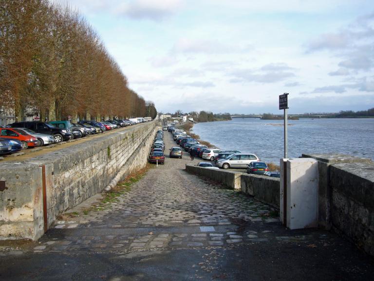 Vue d'ensemble vers l'amont.