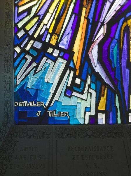 Détail de la baie 19 : signature.