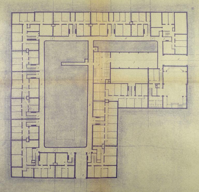 Plan du sous-sol de l'îlot (extrait), André Le Roy arch., 10 juin 1947. (archives départementales d'Indre-et-Loire, Fonds Novello 88 J 38, îlot D).