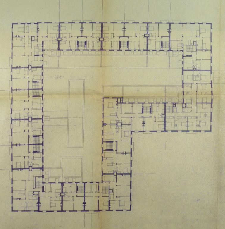 Plan des étages de l'îlot (extrait), André Le Roy arch., 10 juin 1947. (archives départementales d'Indre-et-Loire, Fonds Novello 88 J 38, îlot D).