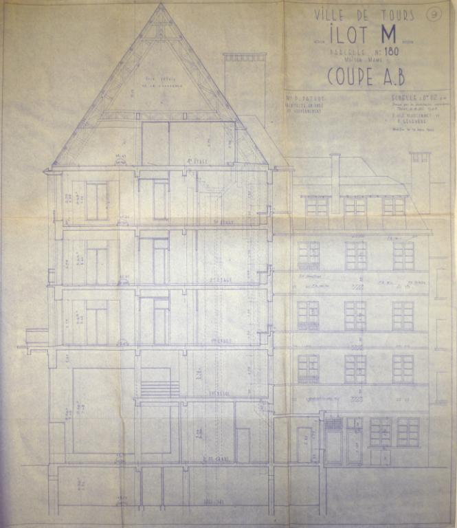 Coupe sur le bâtiment de la rue Nationale, R. et J. Marconnet et P. Leseurre arch., 8 décembre 1948 et 14 mars 1949. (archives municipales de Tours, Permis de construire 1949/n°251).