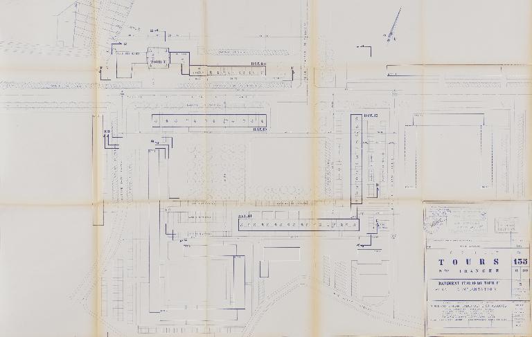 Plan d'implantation - 1963. (Archives communales de Tours, section contemporaine, Série W, cote 999 W 97). ; Plan d'implantation des bâtiments 17, 18, 19, 20 et de la tour U - 15 janvier 1963. (Archives communales de Tours, section contemporaine, Série W, cote 999 W 97).