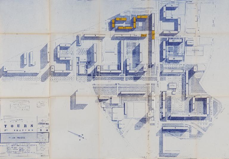 Plan-masse général du Sanitas - 4 janvier 1963. (Archives communales de Tours, section contemporaine, Série W, cote 999 W 98). ; Plan-masse des bâtiments 21 à 25 - 1964. (Archives communales de Tours, section contemporaine, Série W, cote 999 W 98).