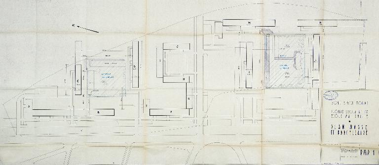Plan-masse préliminaire (1957). (Archives communales de Tours, section contemporaine). ; Plan-masse préliminaire (1957). (Archives communales de Tours, section contemporaine).