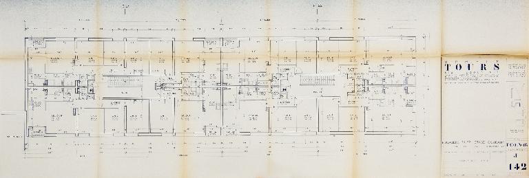 Bâtiment J - plan d'étage courant - 1955. (Archives communales de Tours, section contemporaine, Permis de construire n°55-727).