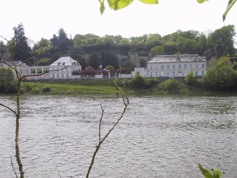 La traversée de la Loire à Tours avec localisation des ports sur un fond de plan de 1880. ; La traversée de la Loire à Tours avec localisation des ports sur un fond de plan de 1880. ; La traversée de la Loire à Tours avec localisation des ports sur un fond de plan de 1880. ; La traversée de la Loire à Tours avec localisation des ports sur un fond de plan de 1880. ; La traversée de la Loire à Tours avec localisation des ports sur un fond de plan de 1880. ; La traversée de la Loire à Tours avec localisation des ports sur un fond de plan de 1880.