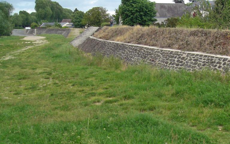 Les aménagements portuaires de la Loire : commune de Bréhémont (Indre-et-Loire)
