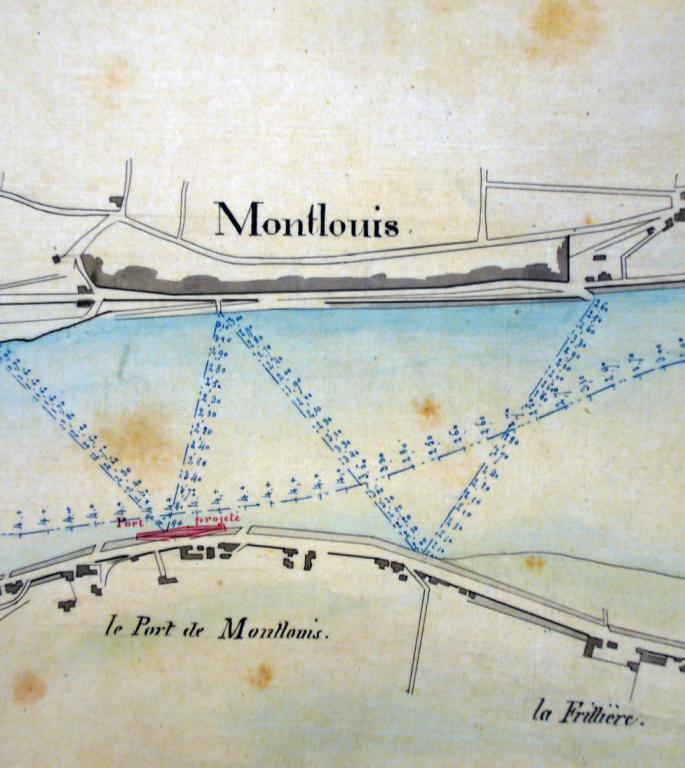 Le château et la Loire au début du XXe siècle (rive gauche). Photographie ancienne.
