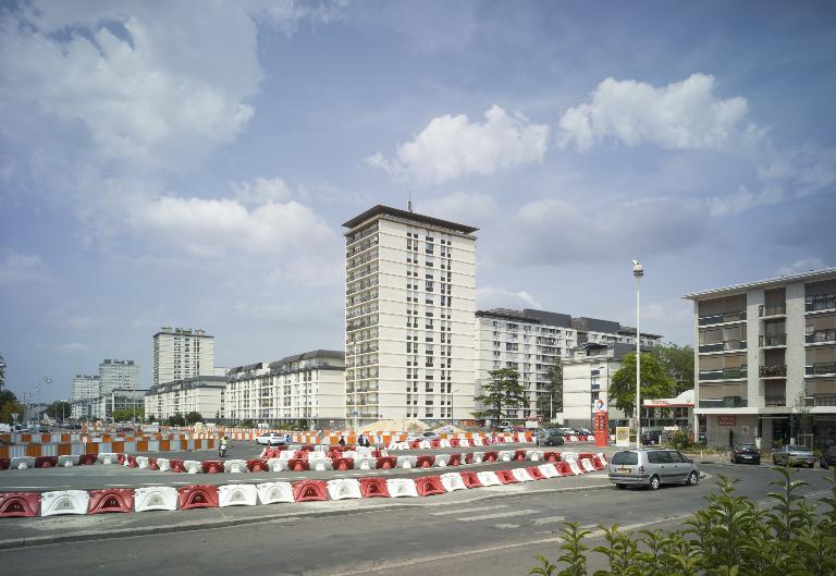 Vue générale depuis la place Saint-Paul.