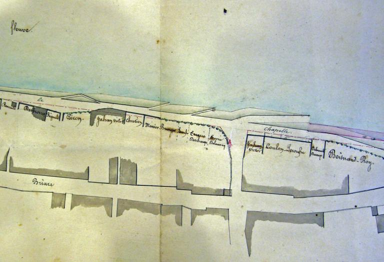 Travaux complémentaires de défense du bourg, 25 octobre 1867, ingénieur ordinaire de Basire : détail. (archives départementales d'Indre-et-Loire, S 4993). ; Travaux complémentaires de défense du bourg, 25 octobre 1867, ingénieur ordinaire de Basire : détail. (archives départementales d'Indre-et-Loire, S 4993).