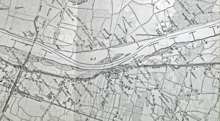 La gare du canal de jonction, vue prise vers le nord. Photographie ancienne, vers 1895. (société archéologique de Touraine, 0621.0006).