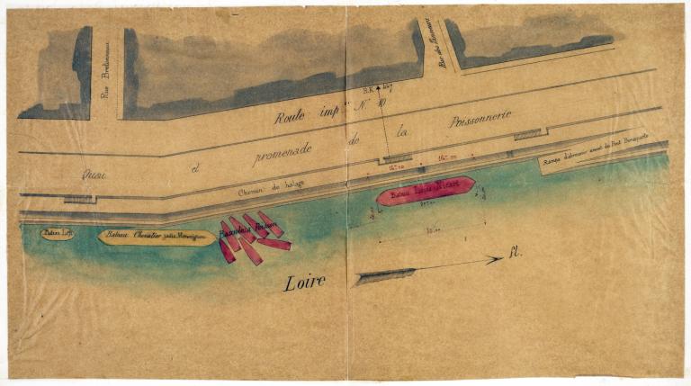 Plan de l'Entrepont à Amboise par l'ingénieur ordinaire de Vésian, 25 janvier 1860. (archives départementales d'Indre-et-Loire, S 2041). ; Plan de l'Entrepont à Amboise par l'ingénieur ordinaire de Vésian, 25 janvier 1860. (archives départementales d'Indre-et-Loire, S 2041).