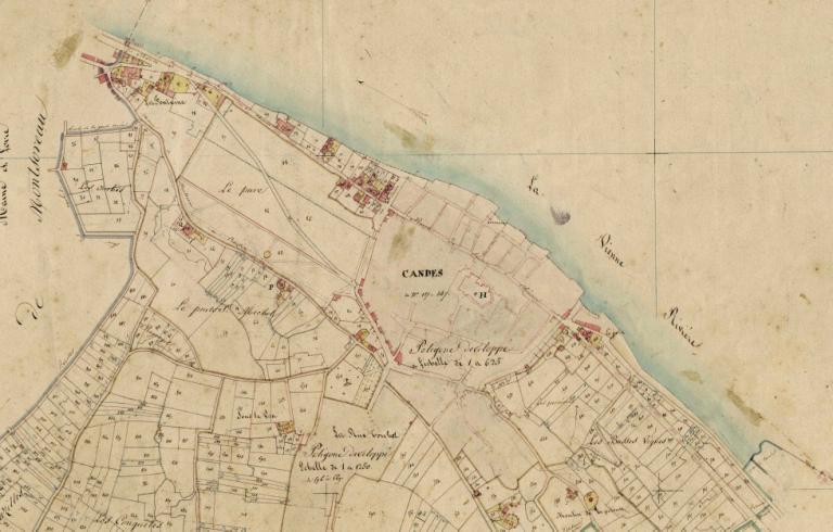 Plan des quays à construire dans toute la longueur de la ville de Tours depuis la levée de Saint-Pierre-des-Corps jusqu'au pont Sainte-Anne, vers 1775, détail : cale en amont du ruau Sainte-Anne. (archives départementales d'Indre-et-Loire, C 276 (1-2)). ; Plan des quays à construire dans toute la longueur de la ville de Tours depuis la levée de Saint-Pierre-des-Corps jusqu'au pont Sainte-Anne, vers 1775, détail : cale en amont du ruau Sainte-Anne. (archives départementales d'Indre-et-Loire, C 276 (1-2)).
