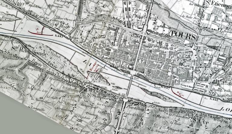 Extrait du cadastre napoléonien de Tours, 1833, partie située en aval du pont de pierre. (archives départementales d'Indre-et-Loire, 3 P/261/5). ; Extrait du cadastre napoléonien de Tours, 1833, partie située en aval du pont de pierre. Mention d'une cale vis à vis du Champ de Mars et d'une levée du Port Neuf. (archives départementales d'Indre-et-Loire, 3 P/261/5). ; Extrait du cadastre napoléonien de Tours, 1833, partie située en aval du pont de pierre. (archives départementales d'Indre-et-Loire, 3 P/261/5).