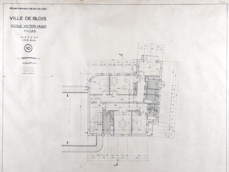 Habitations angle rue d'Angleterre et rue des Cordeliers, plan du 1e étage, par A. Aubert, 1951. (Fonds A. Aubert. SIAF/ Cité de l'architecture et du Patrimoine / Archives XXe siècle, 72 IFA : 322).