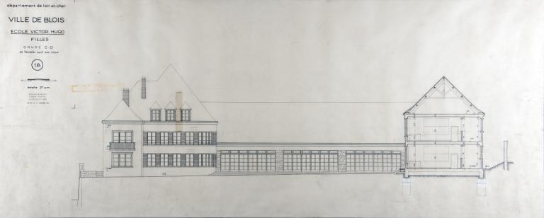 Coupe et façade sud sur la cour, par A. Aubert, 1951. (Fonds A. Aubert. SIAF/ Cité de l'architecture et du Patrimoine / Archives XXe siècle, 072 IFA : 322).