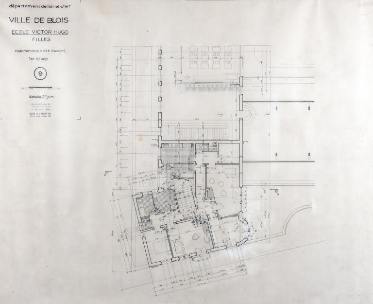 Habitations rue d'Angleterre, plan du 1e étage par  A. Aubert, 1951-52. (Fonds A. Aubert. SIAF/ Cité de l'architecture et du Patrimoine / Archives XXe siècle, 72 IFA : 322).