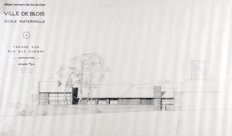 Projet d'école maternelle, façade sud sur la rue Guerry par A. Aubert, 06-1953. (Fonds A. Aubert. SIAF/ Cité de l'architecture et du Patrimoine / Archives d'architecture du XXe siècle, 072 IFA : 322).