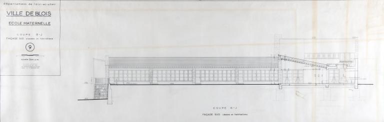 Projet d'école maternelle par A. Aubert, façade sud, classes et habitations, 11-1955. (Fds A. Aubert. SIAF/Cité de l'architecture et du patrimoine/archives d'architecture du XXe s., 072 IFA : 322).