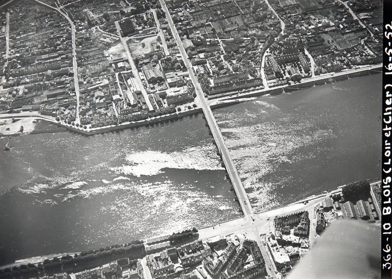 Vue aérienne, 16-05-1952. (Archives municipales de Blois, 2 Fi 22).