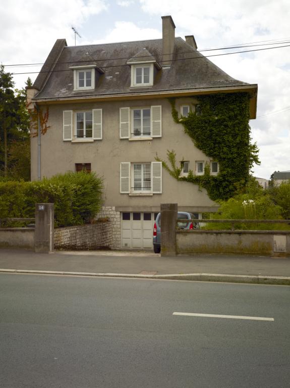 Maison du 54 avenue du Maréchal-Leclerc. Exemple de projet de maisons jumelles inabouti.