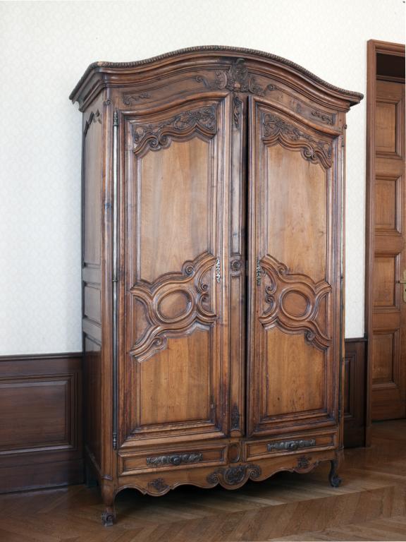 Armoire à linge