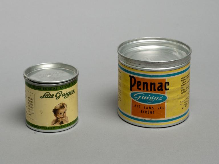 Boîtes, flacons et tubes de médicaments