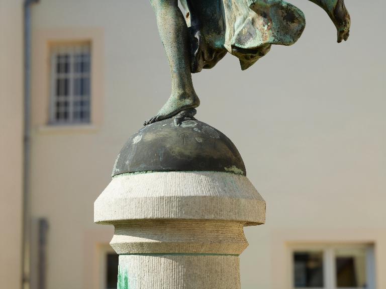 Détail.