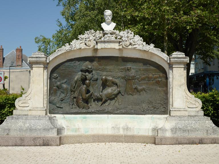 Vue générale de face.