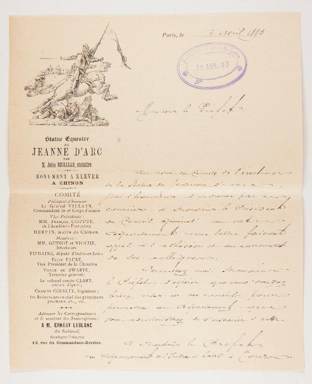 Papier de correspondance du comité Jeanne d'Arc, avec en-tête imprimé représentant la statue de Roulleau. (Archives départementales d'Indre-et-Loire, T 1265).
