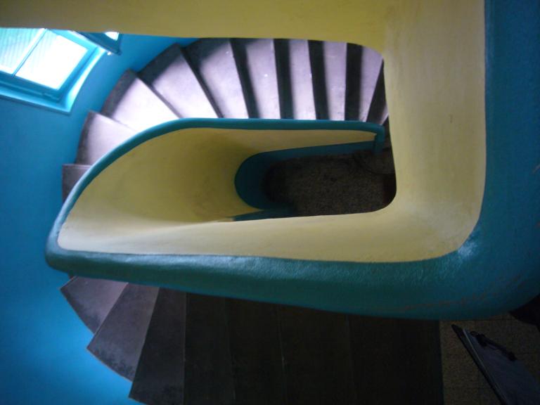 Exemple d'escalier en béton, 13 rue des Jacobins.