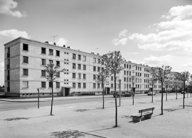 ZUP de Blois, barres, vue de 1965. (Ministère de l'écologie, de l'énergie, du développement durable et de l'aménagement du territoire, 42547-2).