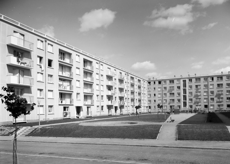 ZUP de Blois, vue de 1965. (Ministère de l'écologie, de l'énergie, du développement durable et de l'aménagement du territoire, 42546-3).