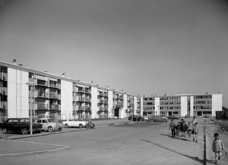 ZUP de Blois, barres, vue de 1965. (Ministère de l'écologie, de l'énergie, du développement durable et de l'aménagement du territoire, 42545-1).