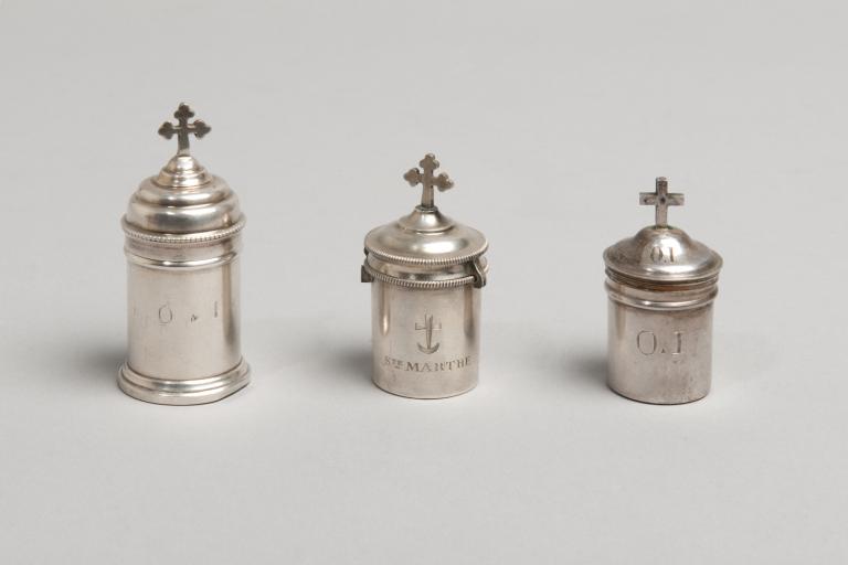 3 ampoules à huile des malades