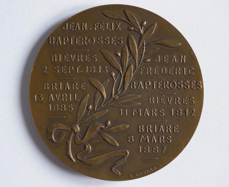 Médaille (verso avec inscription) du fondeur Émile Godard utilisant la compossition de Stecchi pour le monument à Frédéric Bapterosses.