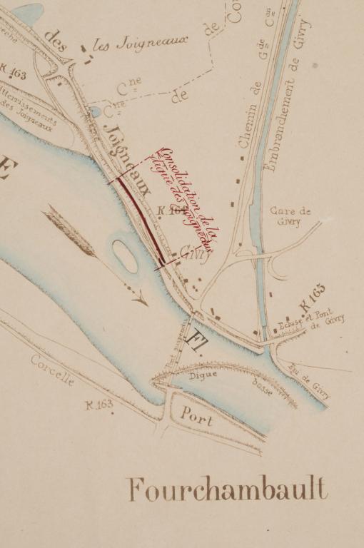 Consolidation de la digue des Joigneaux, plan dressé par l'ingénieur ordinaire Tortrat le 9 avril 1900.  Détail et mention du port. (archives départementales du Cher, 3 S 385). ; Consolidation de la digue des Joigneaux, plan dressé par l'ingénieur ordinaire Tortrat le 9 avril 1900.  Mention d'une cale abreuvoir simple en aval du pont. (archives départementales du Cher, 3 S 385).