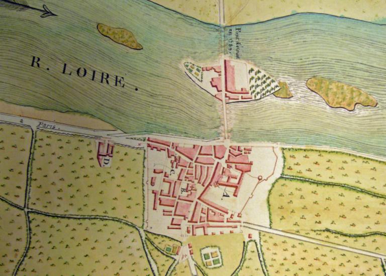 Plan de la ville de La Charité et de ses environs, fin du XVIIIe siècle (après 1789). (archives municipales de La Charité-sur-Loire, 1 S 1).
