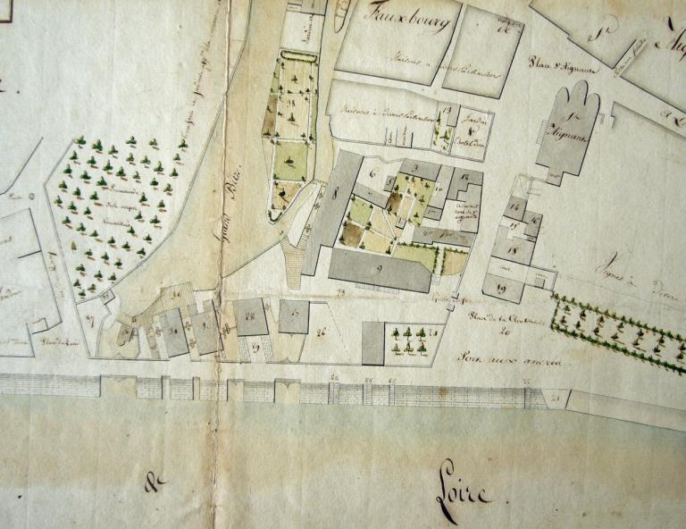 Plan géométral des forges impériales de Cosne levé en mars 1807 par l'arpenteur Aré Guill Perrin. Détail sur le port aux Ancres. (archives départementales de la Nièvre, 10 J 98). ; Plan géométral des forges impériales de Cosne levé en mars 1807 par l'arpenteur Aré Guill Perrin. Détail sur le port aux Ancres. (archives départementales de la Nièvre, 10 J 98).