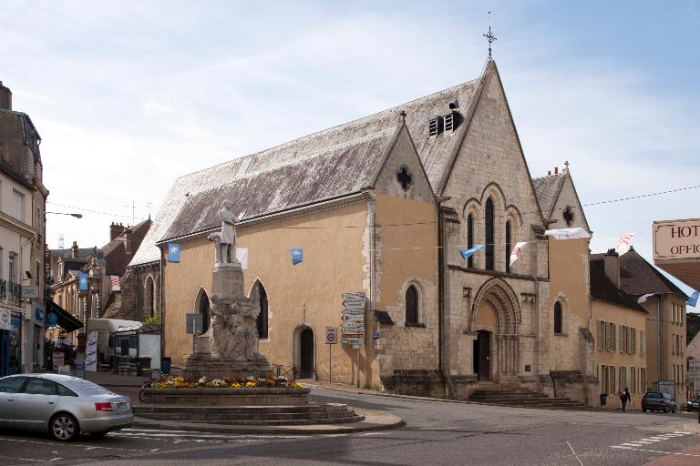 Eglise Notre-Dame, vue du nord-ouest.