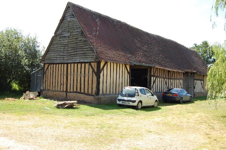 Grange, vue générale depuis le nord-ouest.