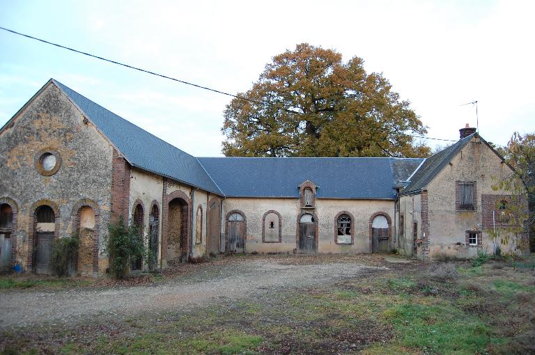 Vue générale depuis le sud-ouest. ; Gaillard, ferme en "U", vue d'ensemble des bâtiments.