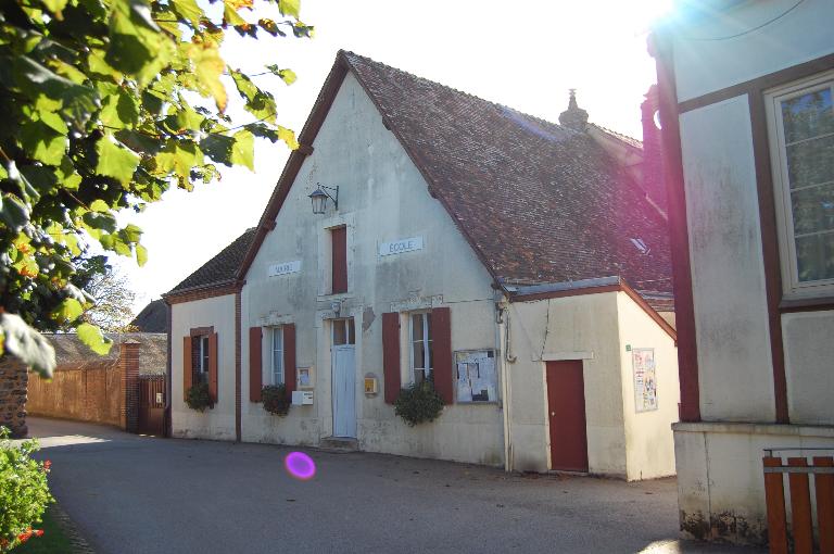 Mairie-école, partie mairie, pignon nord.