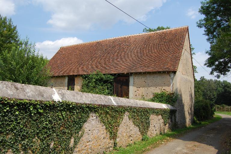 Grange, vue générale depuis le sud.