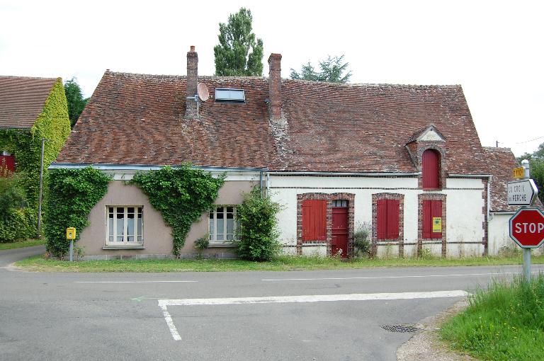 Ensemble de deux maisons, élévation sud-ouest.