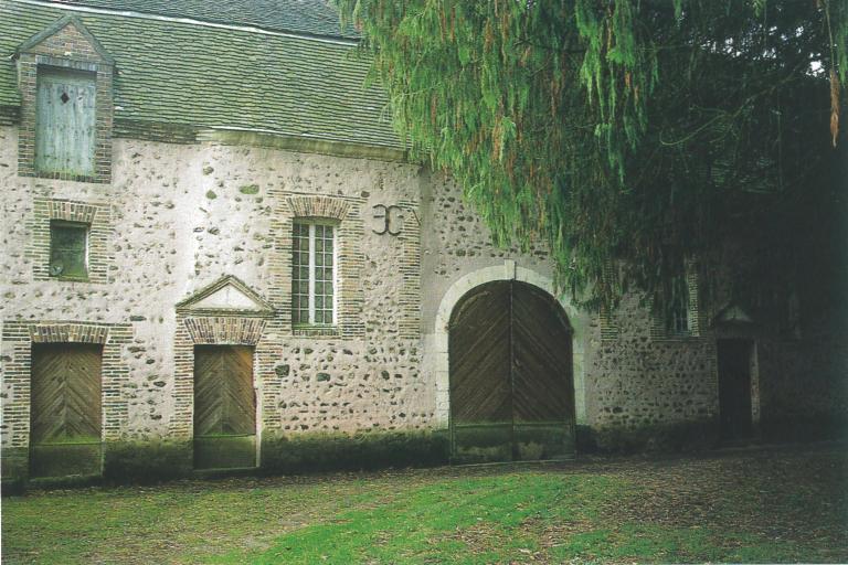 Bâtiment de classes, vue partielle depuis le nord (état en 1999).