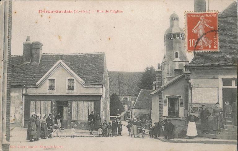 Rue de l'Abbaye (carte postale vers 1920 - collection particulière Victor Provôt).