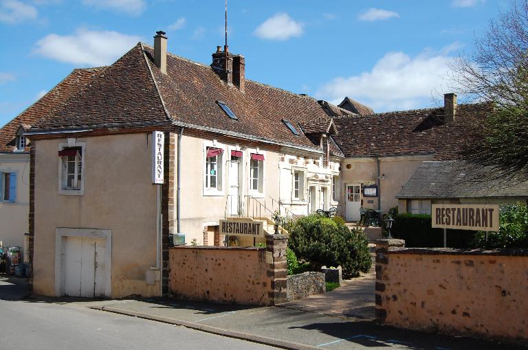 1, rue Alfred Chasseriaud, maison du 15e-16e siècle remaniée au 17e siècle.