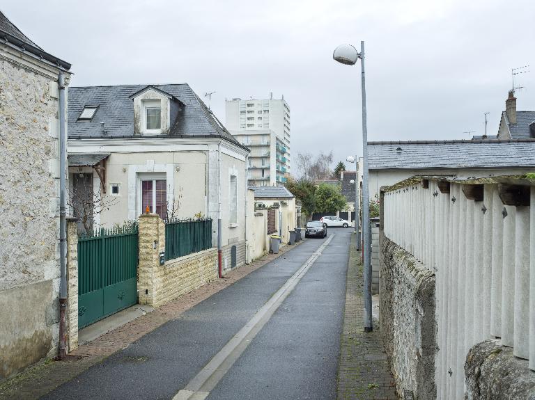 Rue Jean Félix : maisons en lotissement ; Rue Jean Félix : maisons de lotissement.