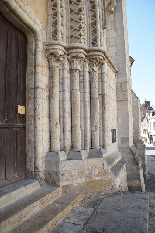 Détail du portail, piédroit sud.